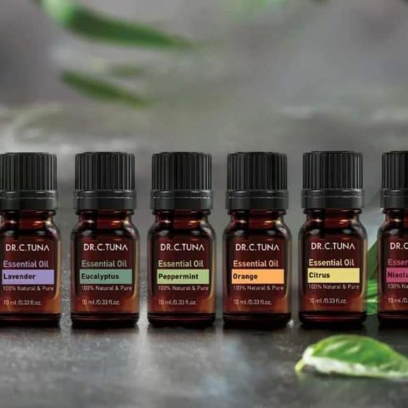 Farmasi Essential Oils Set - Picture 1 of 1